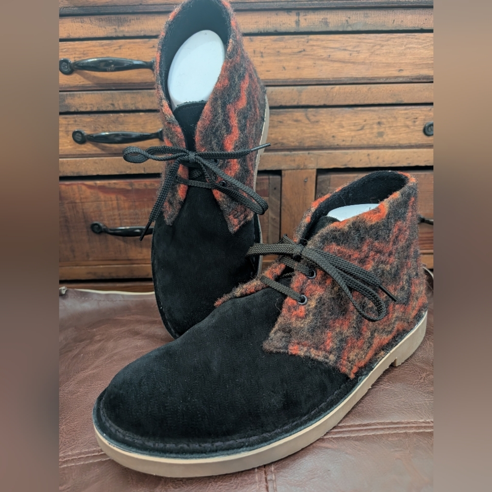 Clarks M9.5 Bushacre 3 Chukka Suede/Wool - NEW without Tags
